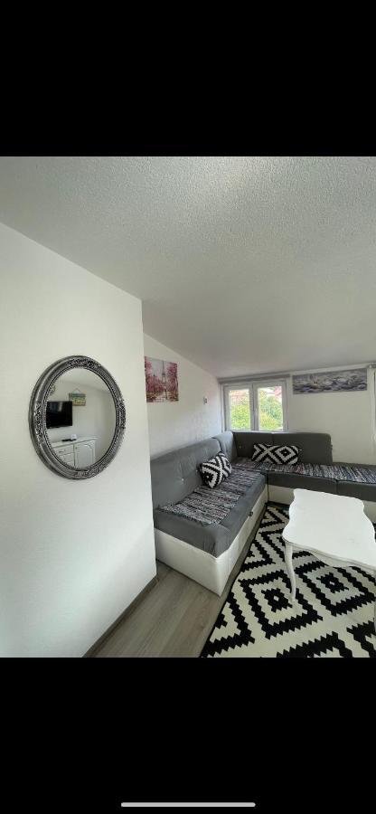Apartman Maki SJJ Esterno foto